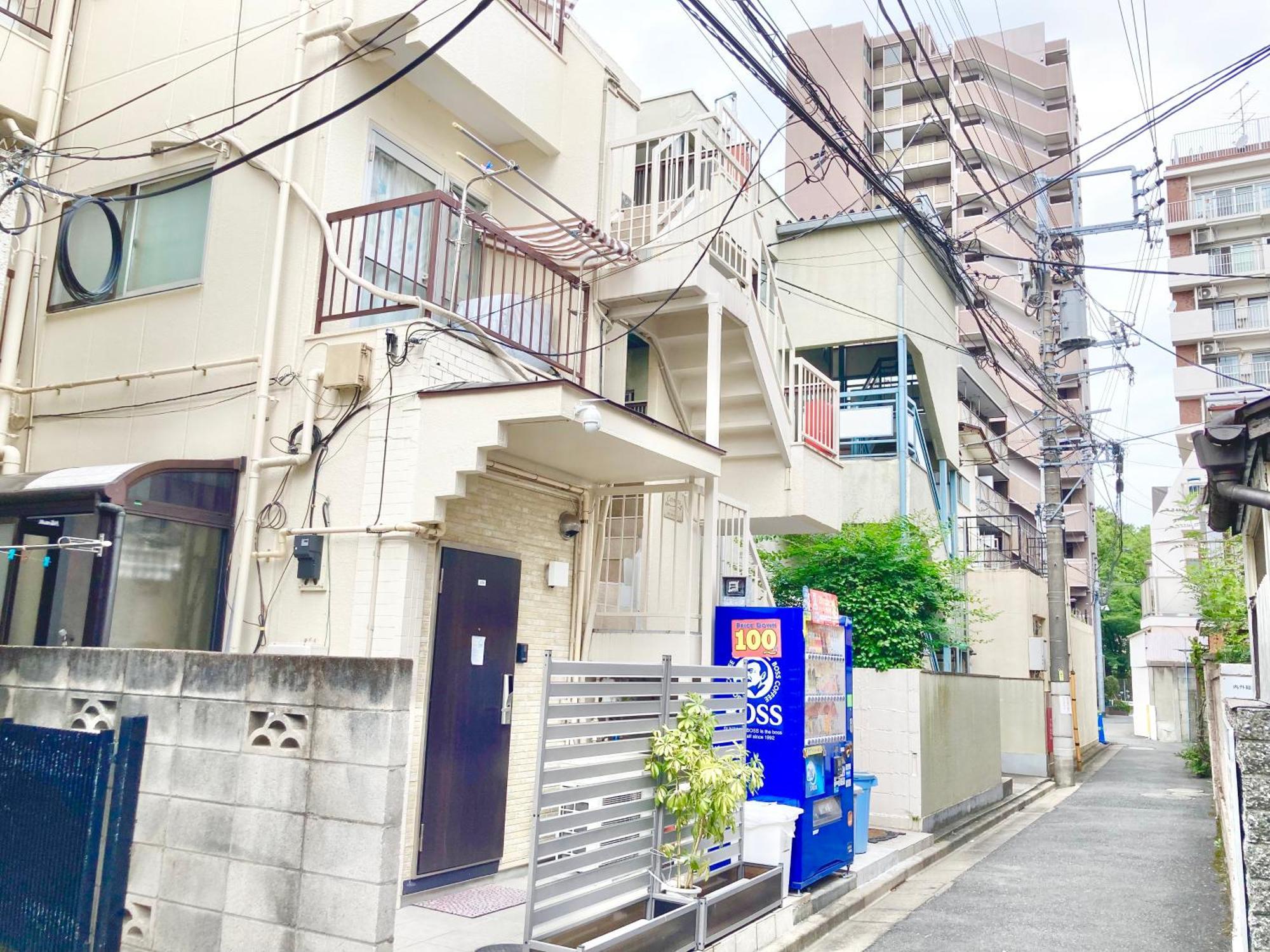Kosumosu Hotel Tokyo Bagian luar foto