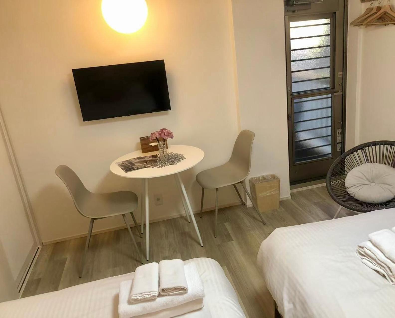 Kosumosu Hotel Tokyo Bagian luar foto